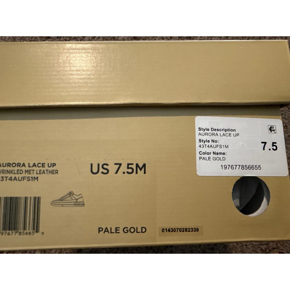 Michael Kors Aurora Lace Up Wrinkled Leather Gold Sneaker 7.5 - Picture 9 of 9